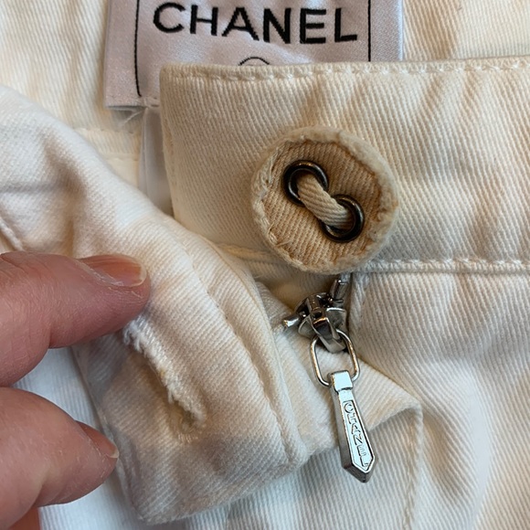 RARE🤍CHANEL 03C Camellia Flower 90’s Baggy Laser Cut Barrel White Vintage Jeans - Picture 8 of 16